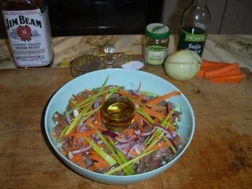 Kaltgebeizt-gekräuterte Hühnerbruststreifen im Whiskydunst - Rezept - Bild Nr. 5