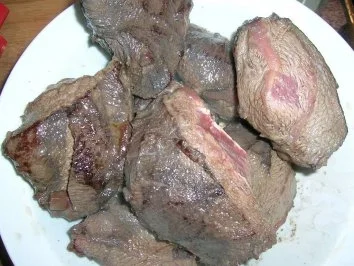 Rezept: Ochsenbäckchen in Barolo geschmort mit Gänseleber-Kartoffelknödel und Sellerieragout Essen zum 2. Advent HAUPTGERICHT Bild Nr. 4 Ochsenbäckchen in Barolo geschmort mit Gänseleber-Kartoffelknödel und Sellerieragout Essen zum 2. Advent HAUPTGERICHT - Rezept - Bild Nr. 4