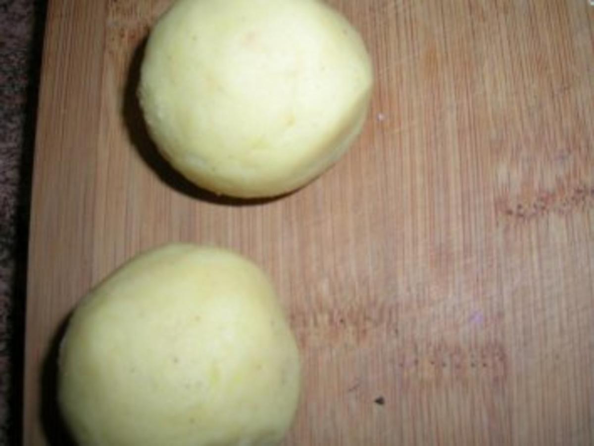 Gänseleber-Kartoffelknödelchen (Beilage zu meinen Ochsenbäckchen - siehe KB) - Rezept - Bild Nr. 2