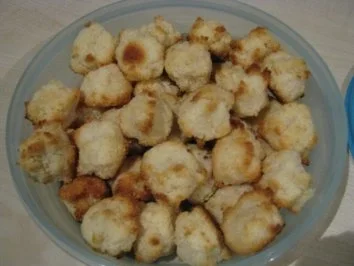 Rezept: Kokos-Marzipan-Makronen Kokos-Marzipan-Makronen - Rezept