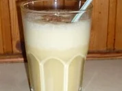 Zitrusdrink mit Honig und Vanilleeis - Rezept