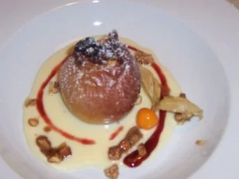 Bratäpfel mit Marzipan,Walnüssen und Rosinen - Rezept