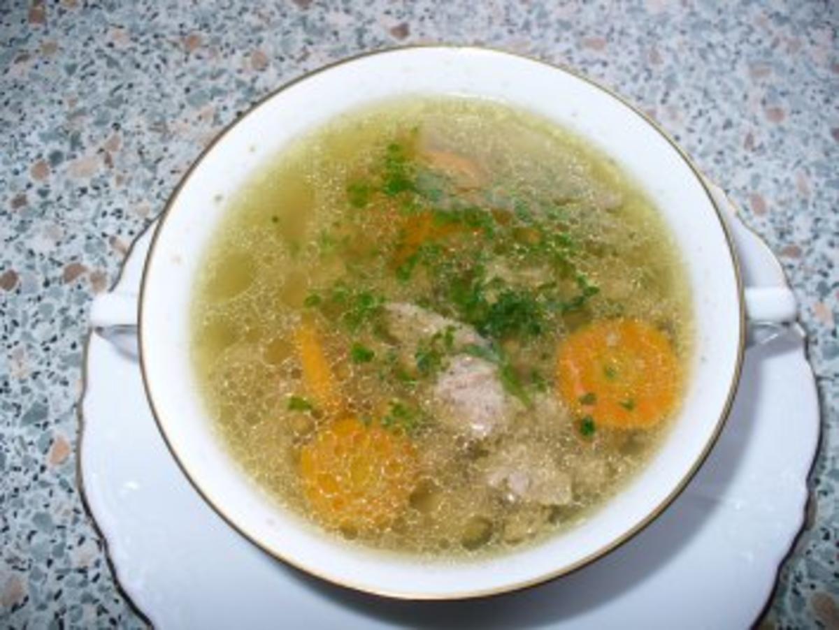 Leberreissuppe für alle, die auch Leberknödel mögen - Rezept mit Bild ...