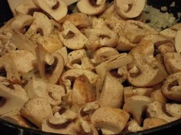 Rezept: Schweinemedaillons mit Champignons und gegrillten Tomaten Bild Nr. 4 Schweinemedaillons mit Champignons und gegrillten Tomaten - Rezept - Bild Nr. 4