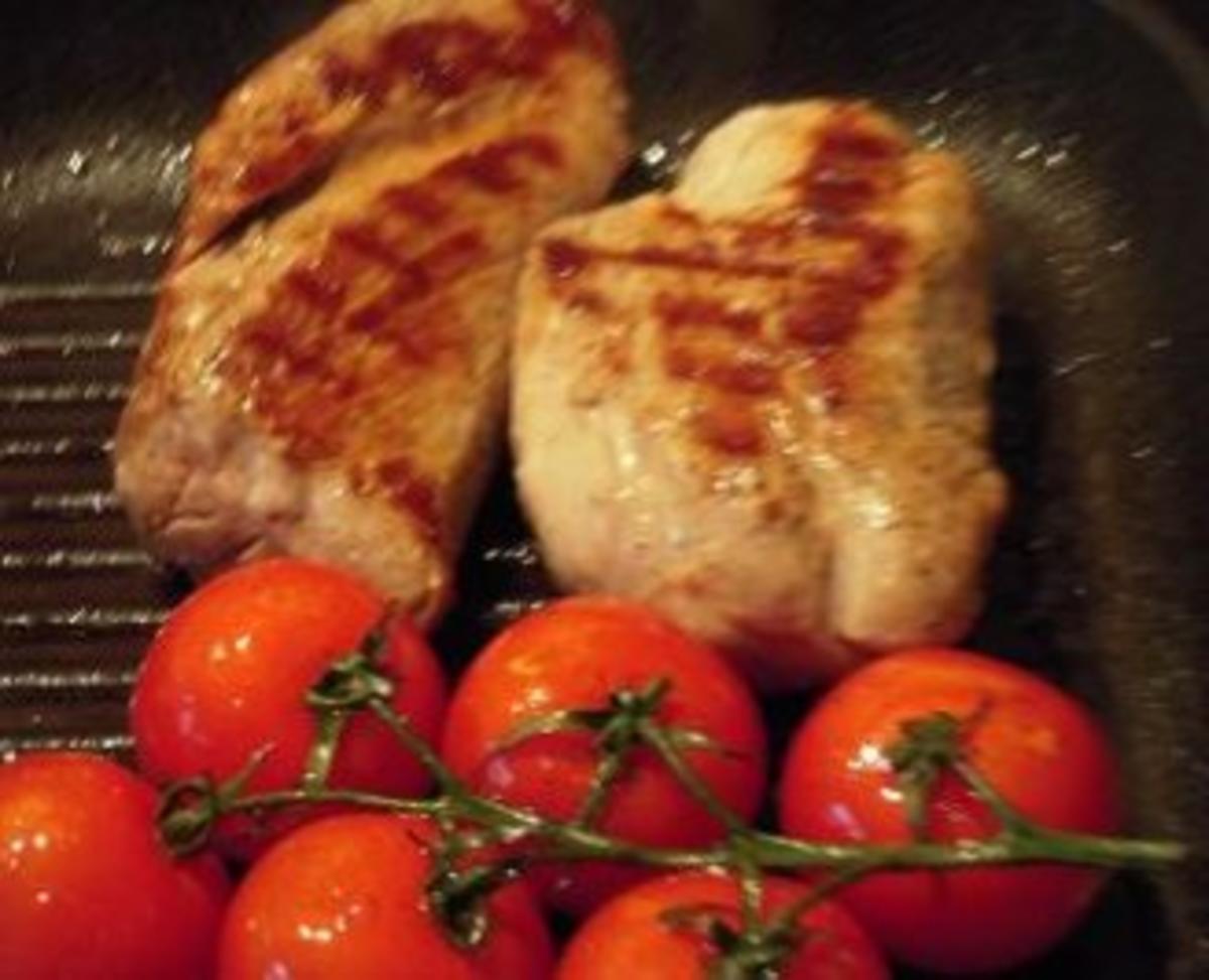 Schweinemedaillons mit Champignons und gegrillten Tomaten - Rezept - Bild Nr. 3