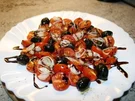 Lauwarmer Tomaten-Oliventeller - Rezept