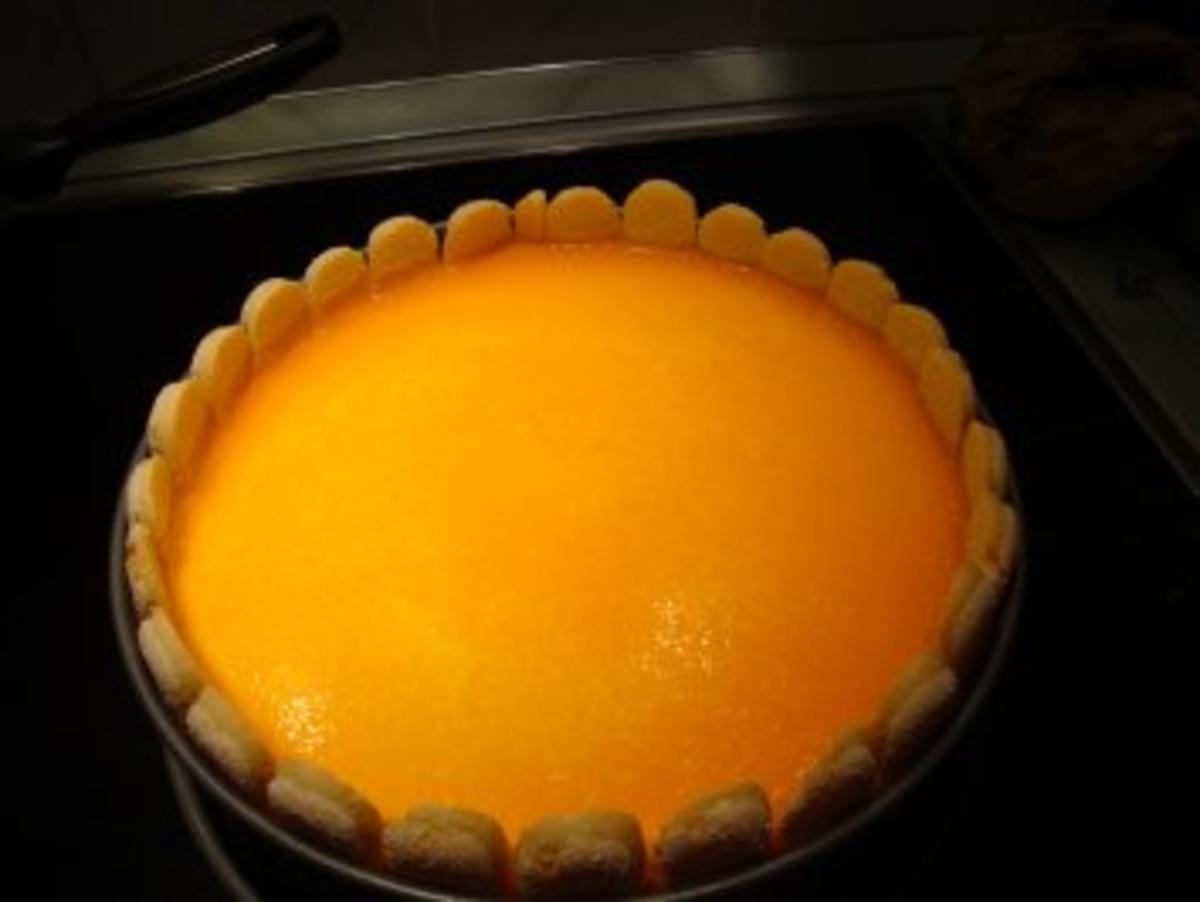 Mandarinen-Sahne- Torte mit Löffelbiskuits - Rezept - Bild Nr. 4