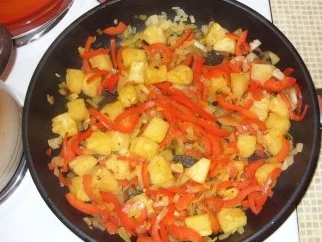 Garnelen auf Ananas-Gemüse und Safranreis - Rezept - Bild Nr. 4