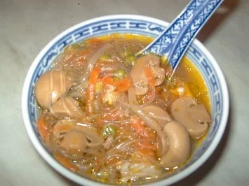 Hühnersuppe mit Glasnudeln - Rezept - Bild Nr. 2