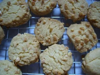 Keks & Co:  Erdnusstaler - Rezept