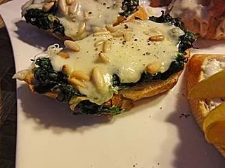 Rezept: "Bruschetta" Mozzarella-Spinat "Bruschetta" Mozzarella-Spinat - Rezept