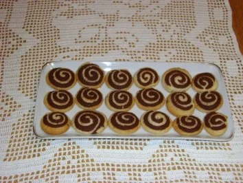 Rezept: Schwarz - Weiß - Plätzchen Bild Nr. 2 Schwarz - Weiß - Plätzchen - Rezept - Bild Nr. 2