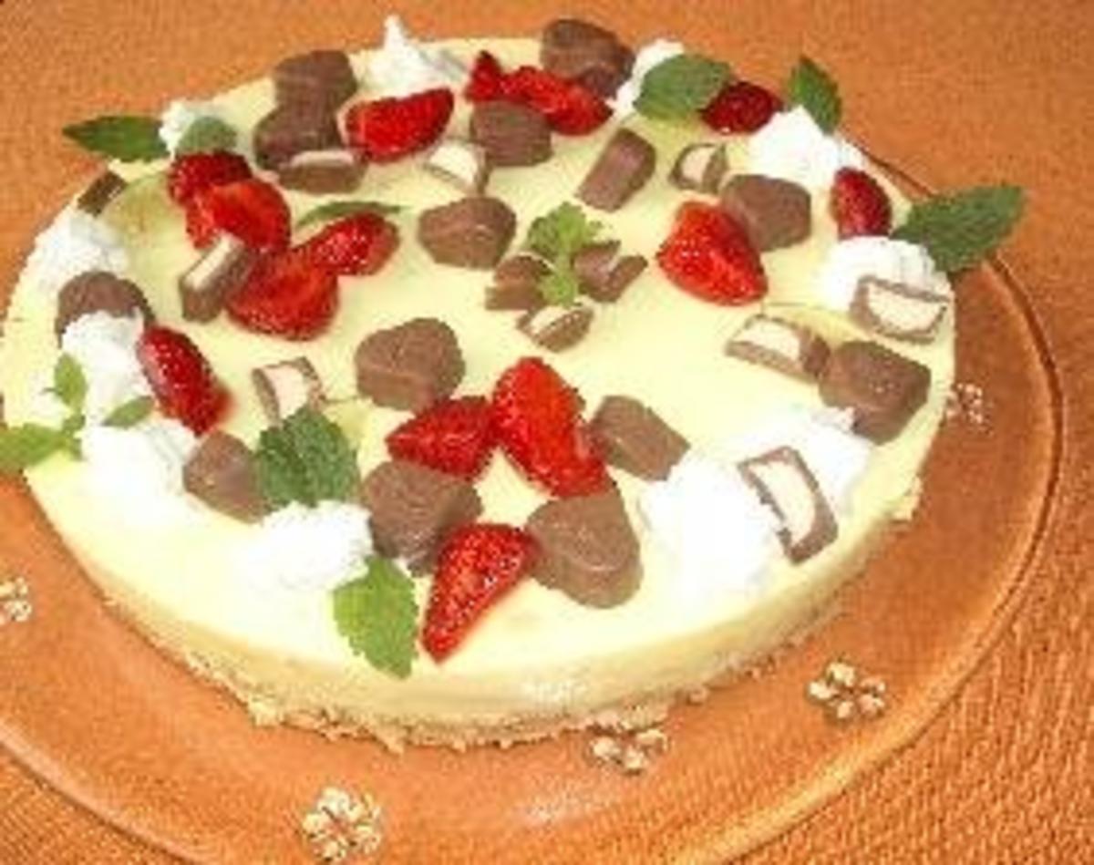 Bilder für Erdbeer-Vanille Philadelphia Torte (ohne Backen) - Rezept