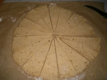 Walnusshörnchen - Rezept - Bild Nr. 4