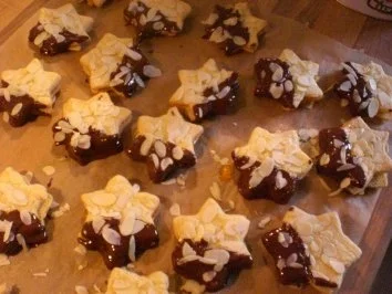 Gefüllte Mandelsterne - Rezept - Bild Nr. 7