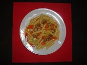 Karotten-Lauch-Pfanne mit Brätklößchen und Nudeln - Rezept