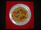 Karotten-Lauch-Pfanne mit Brätklößchen und Nudeln - Rezept