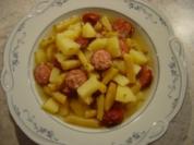 Rezept: Wachsbohnen-Eintopf mit Mettendchen Wachsbohnen-Eintopf mit Mettendchen - Rezept