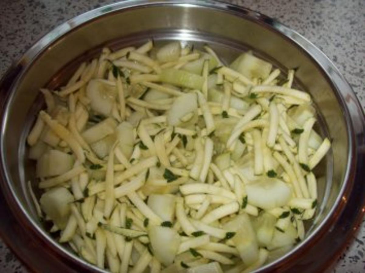 Gemischter Salat mit Sonnenblumenkernen - Rezept - kochbar.de