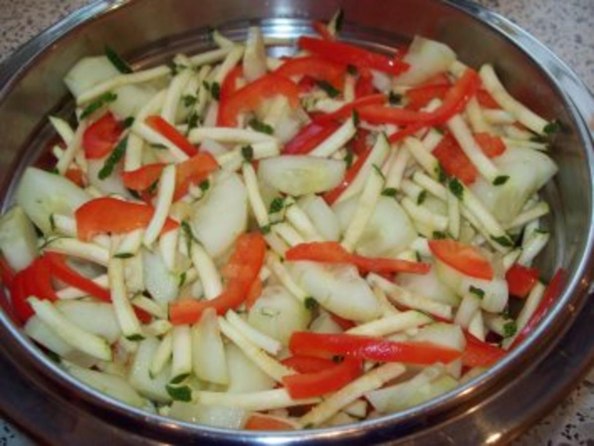 Gemischter Salat mit Sonnenblumenkernen - Rezept - Bild Nr. 3