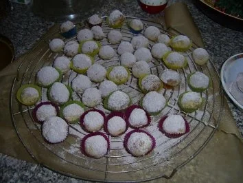 Rezept: Zarte Cappucino-Kugeln Zarte Cappucino-Kugeln - Rezept