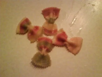 Nudeln: Farfalle Tricolore mit Mangold-Sahne-Büffelkäse - Rezept - Bild Nr. 5