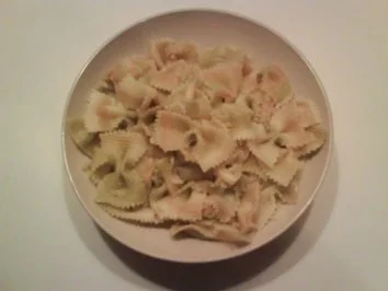 Nudeln: Farfalle Tricolore mit Mangold-Sahne-Büffelkäse - Rezept - Bild Nr. 6