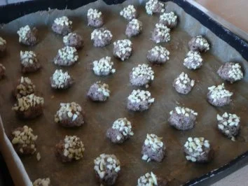 Rezept: Haselnuss-Busserln Bild Nr. 4 Haselnuss-Busserln - Rezept - Bild Nr. 4