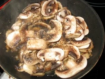 Maismehlcrêpes mit Champignons - Rezept - Bild Nr. 5