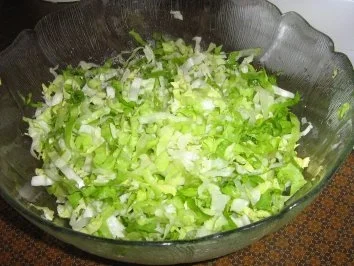 Endiviensalat mit Kräuter-Senf-Dressing - Rezept - Bild Nr. 2