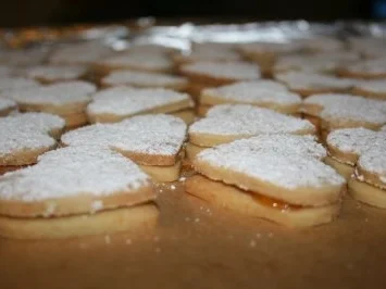 Rezept: Plätzchen: Aprikosenherzchen Plätzchen: Aprikosenherzchen - Rezept