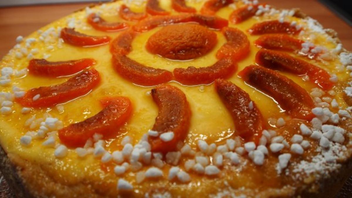 Käsekuchen mit Aprikosen - Rezept mit Bild - kochbar.de