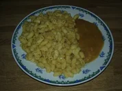 Bröselnudeln mit Zimtapfelmus - Rezept