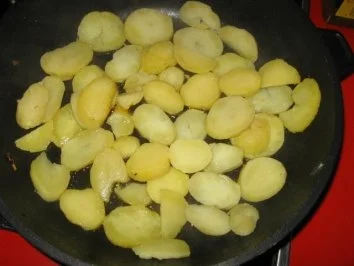 Zwiebelrostbraten mit Bratkartoffeln - Rezept - Bild Nr. 9