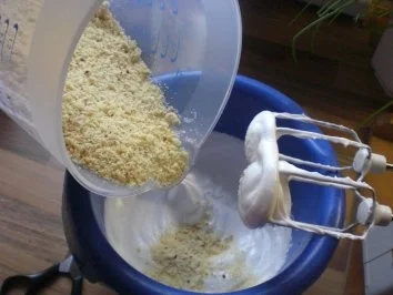 Mandelmakronen mit Füllung - Rezept - Bild Nr. 4