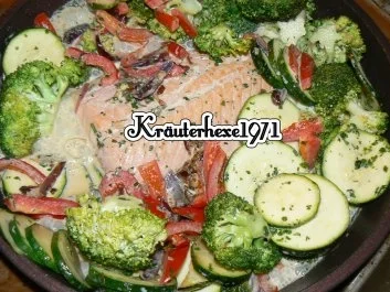 Lachsfilet versteckt sich im Gemüsebeet - Rezept - Bild Nr. 6