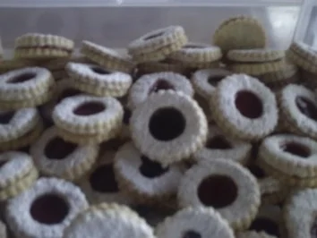 Plätzchen: Spitzbuben, etwas anders - Rezept - Bild Nr. 2