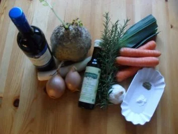 Kaninchenbraten mit Rosenkohl und Klößen - Rezept - Bild Nr. 3