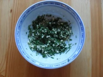 Kaninchenbraten mit Rosenkohl und Klößen - Rezept - Bild Nr. 5