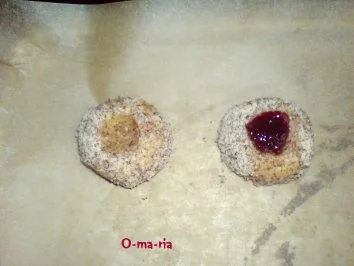 Rezept: Kleingebäck Panierte Mürbeteiglinge Bild Nr. 3 Kleingebäck Panierte Mürbeteiglinge - Rezept - Bild Nr. 3