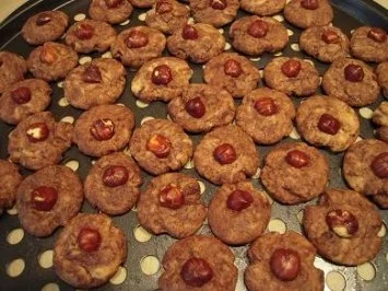 Rubinknöpfchen und Schokonüsse - Rezept - Bild Nr. 5