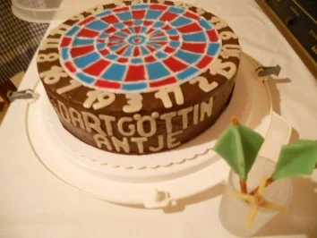 TORTE - Quark-Sahne-Kirsch-Dartscheibe - Rezept - Bild Nr. 3