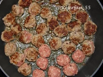 Rezept: Schwedische Fleischbällchen (Köttbullar) mit Soße Bild Nr. 2 Schwedische Fleischbällchen (Köttbullar) mit Soße - Rezept - Bild Nr. 2