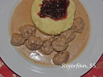 Rezept: Schwedische Fleischbällchen (Köttbullar) mit Soße Bild Nr. 4 Schwedische Fleischbällchen (Köttbullar) mit Soße - Rezept - Bild Nr. 4
