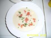 Spargelcremesuppe mit Räucherlachs - Rezept