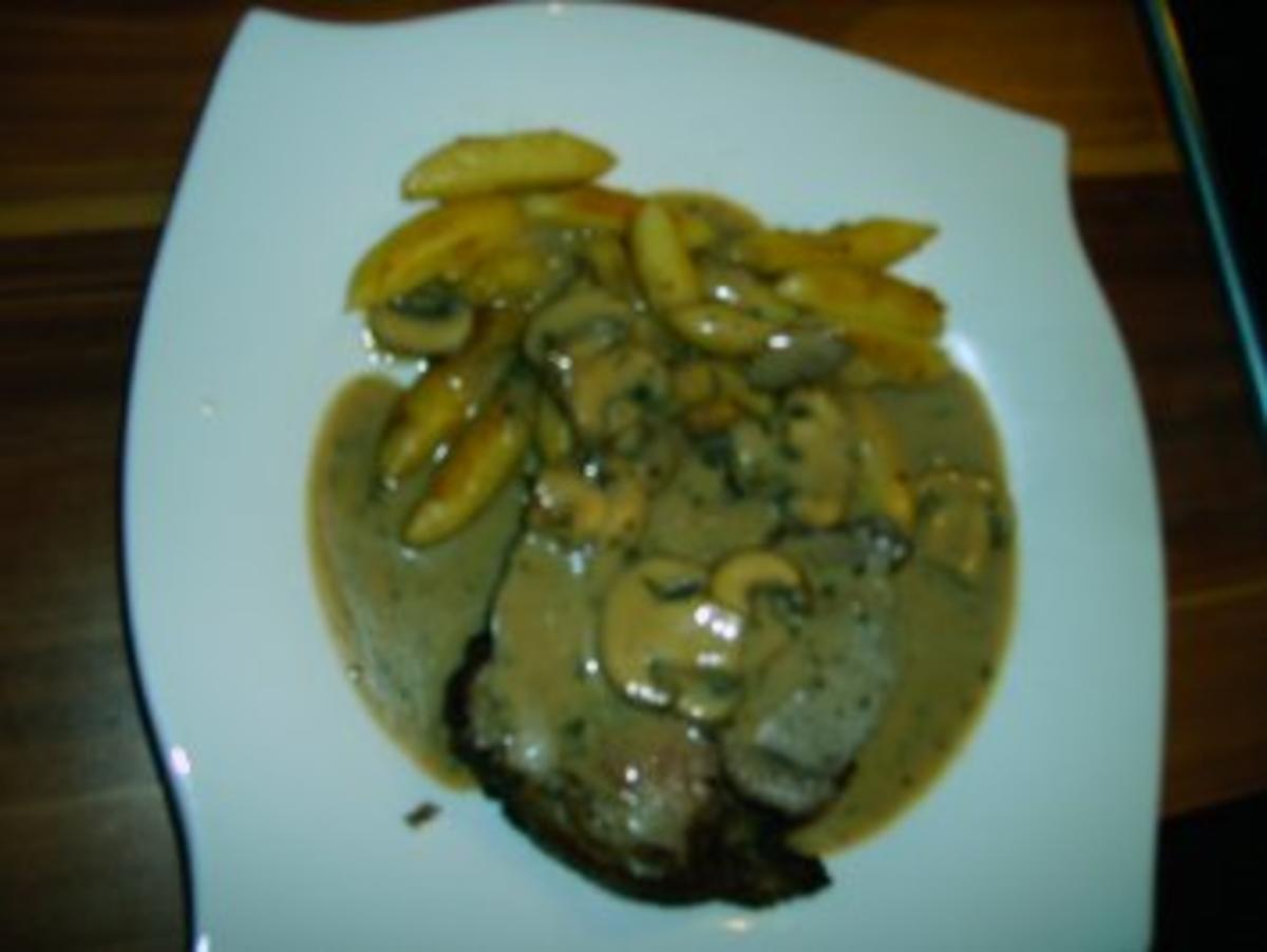 Kalbsrollbraten mit Champignon-Kräutersauce - Rezept von LeGlorieux