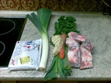 Rezept: Wärmender Rinderbouillion Bild Nr. 3 Wärmender Rinderbouillion - Rezept - Bild Nr. 3