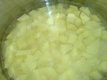 Herbstgemüseauflauf mit Hackbällchen nach dem "Frühlingsgemüse mit Hackbällchen-Auflauf" von romantica - Rezept - Bild Nr. 4