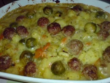 Herbstgemüseauflauf mit Hackbällchen nach dem "Frühlingsgemüse mit Hackbällchen-Auflauf" von romantica - Rezept - Bild Nr. 14