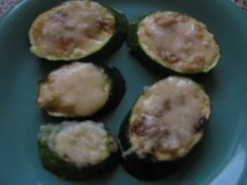 Rezept: Gratinierte Zuchinni Gratinierte Zuchinni - Rezept